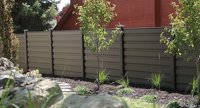Horizontal Fence Design 101 1 Trex Horizons Horizontal Fence System