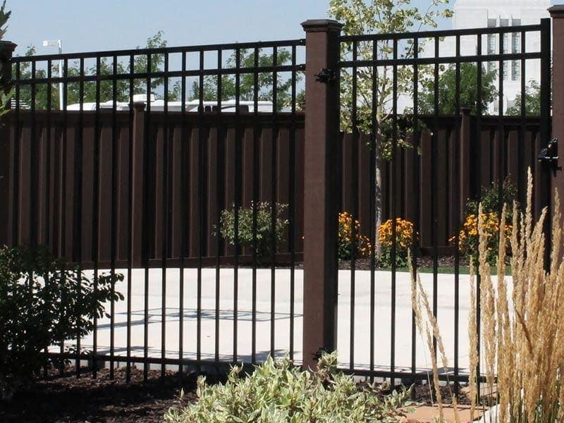 Trex-Woodland-Brown-Posts-with-Ornamental-Iron Trex-Woodland-Brown-Posts-with-Ornamental-Iron