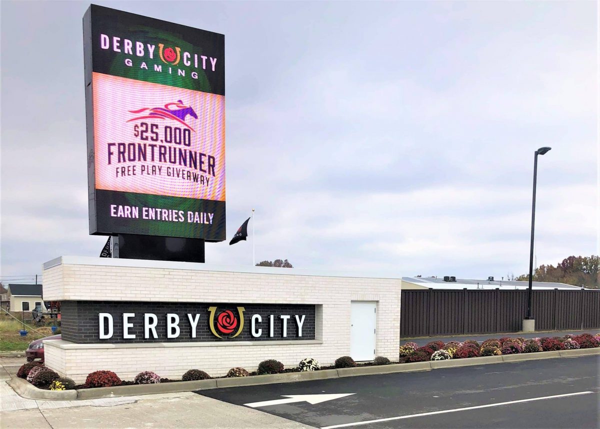 Derby City Gaming - Louisville KY (6) - Copy Derby City Gaming in Louisville, Kentucky surrounded by Trex Seclusions Fence