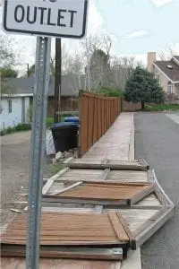 Trex Fencing: A Solution for Homeowners Associations (HOA's) 1 Trex Fencing: A Solution for Homeowners Associations (HOA's) 1